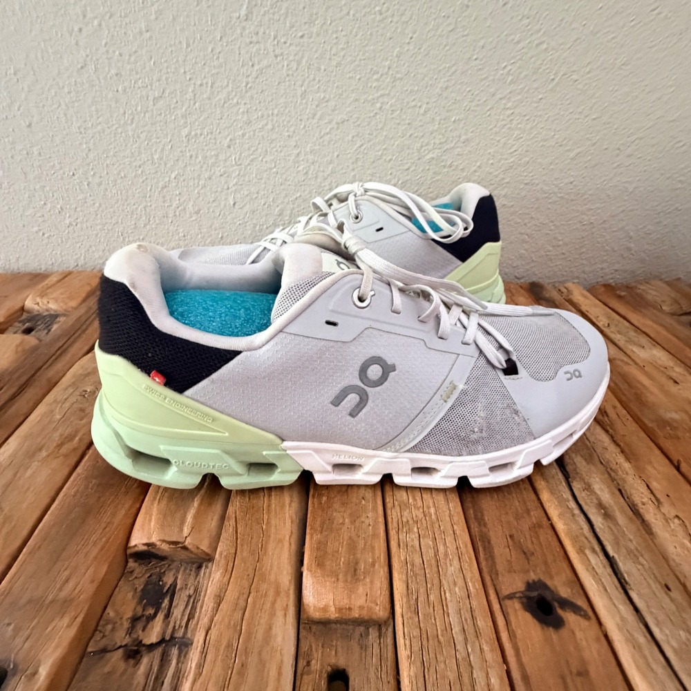 On Cloudflyer Running Shoes 11.5 Grey Mint Green Helion CloudTec Sneakers